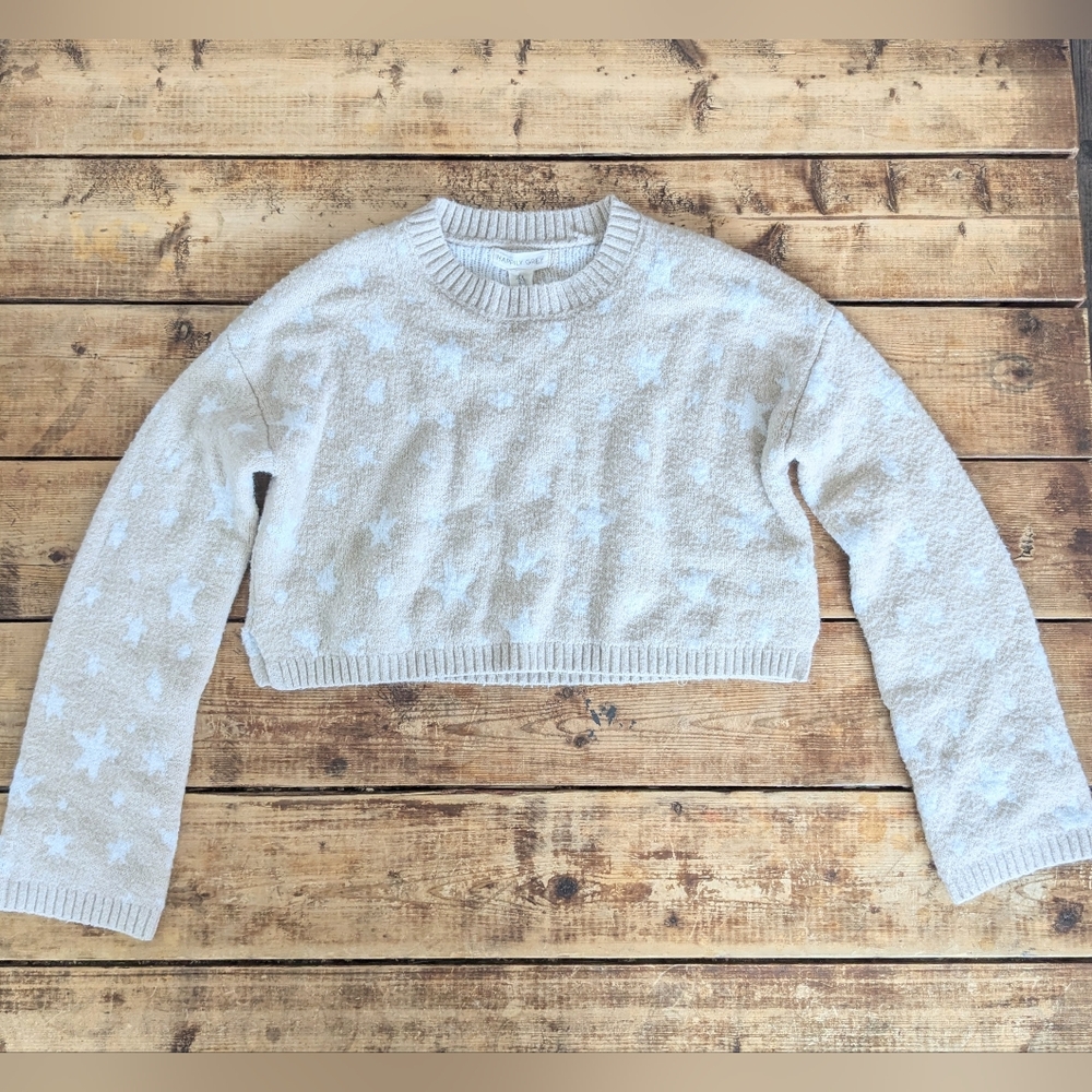 Happily Grey Beige Star Print Cropped Sweater Size Small